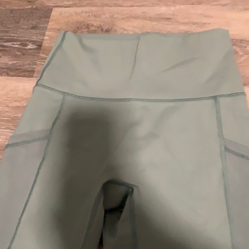 Aeire leggings